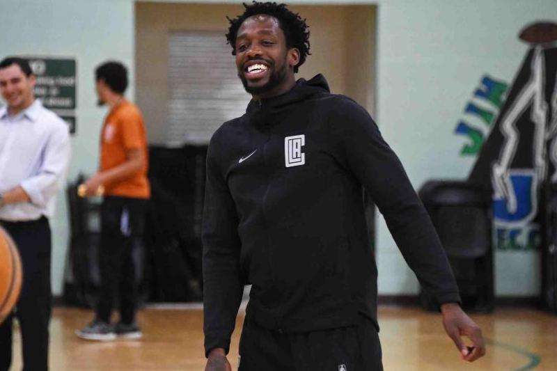 NBA脸书粉丝数：球队与球员的比较