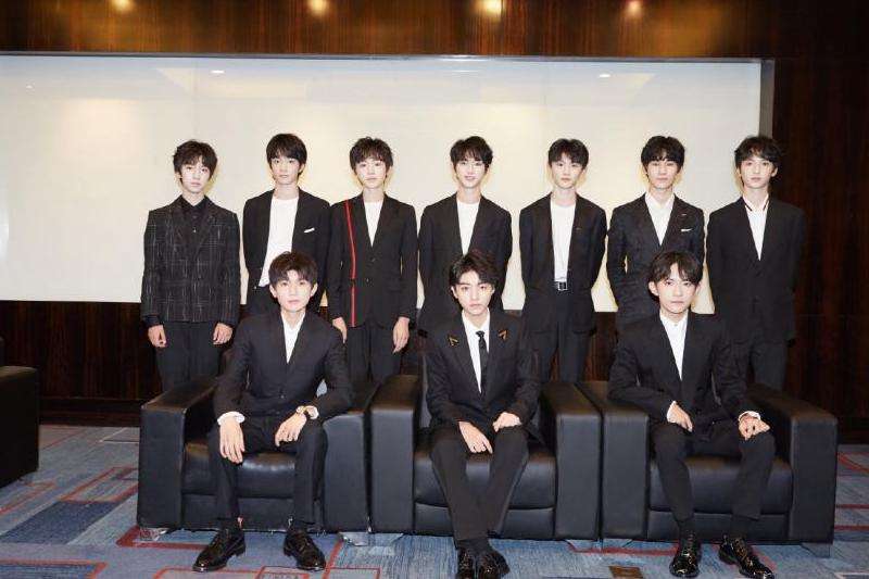 TFBOYS的小粉丝们：热情与支持的表现